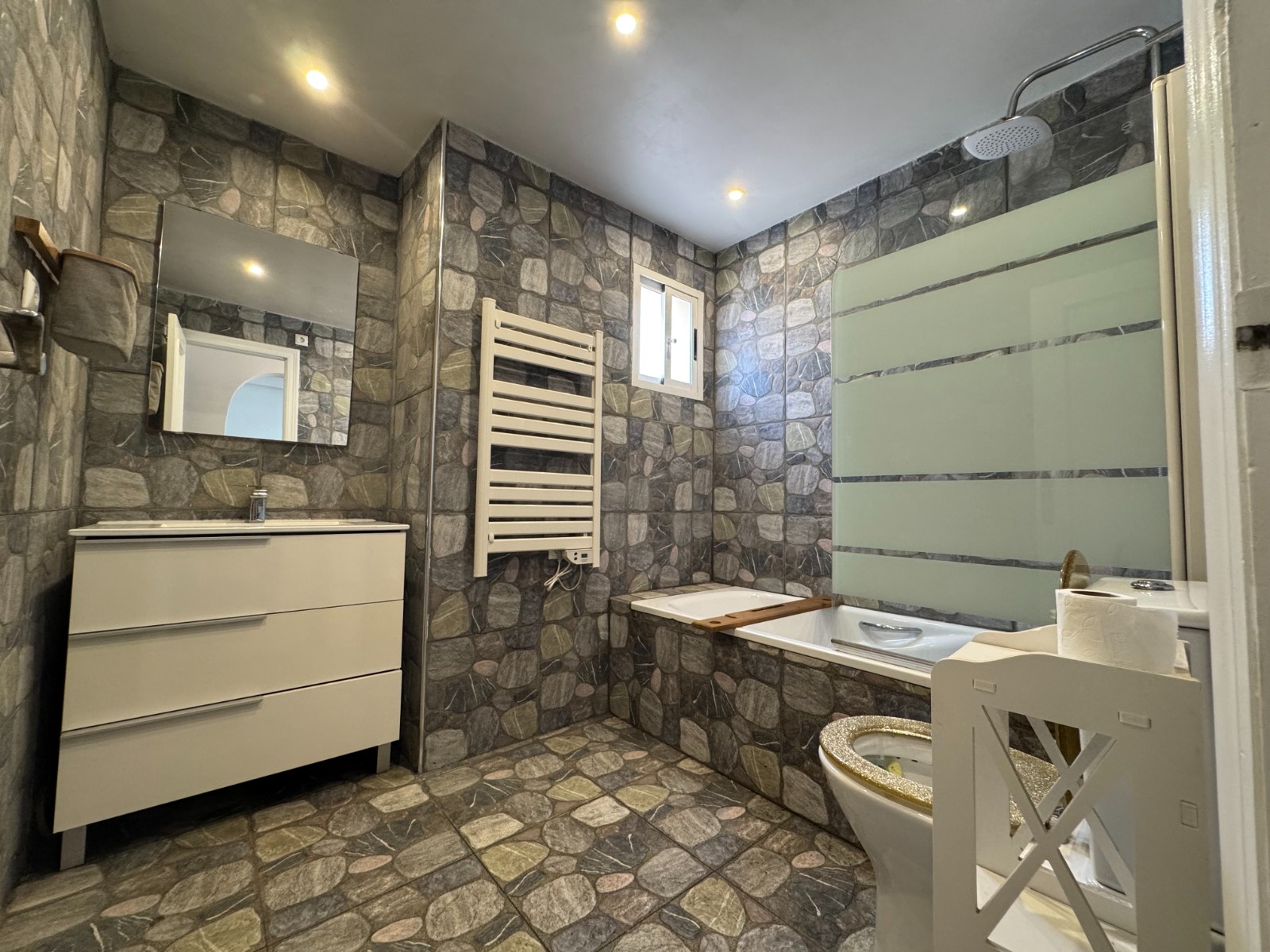 4 Bed, 2 Bath, ApartmentFor Sale, San Miguel de Salinas, Alicante