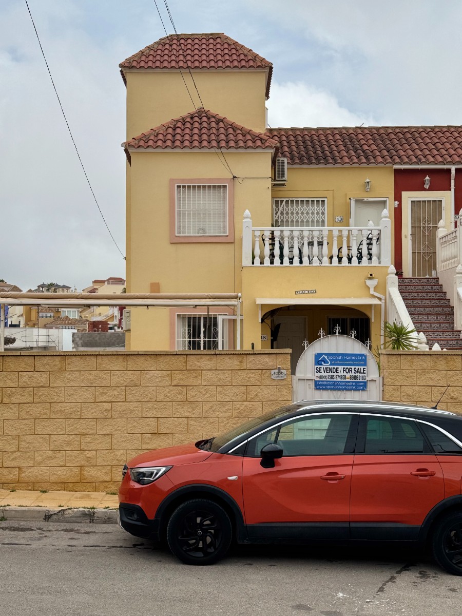 4 Bed, 2 Bath, ApartmentFor Sale, San Miguel de Salinas, Alicante