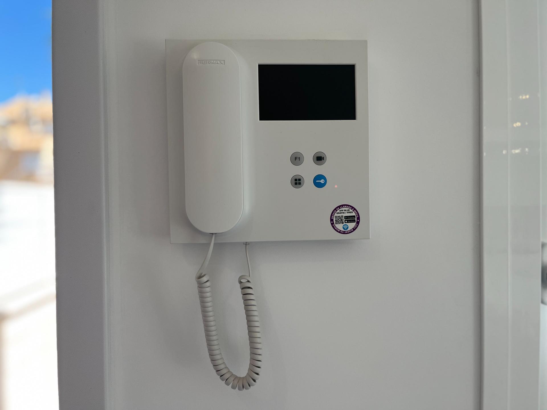 3 Bed, 2 Bath, ApartmentFor Sale, Torrevieja, Alicante