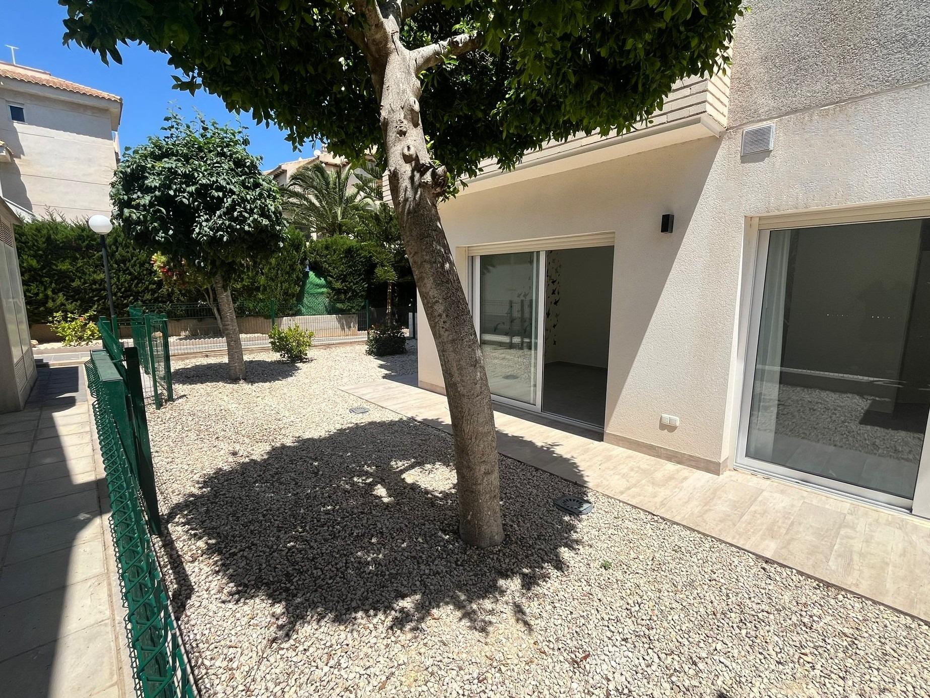 3 Bed, 2 Bath, ApartmentFor Sale, Torrevieja, Alicante