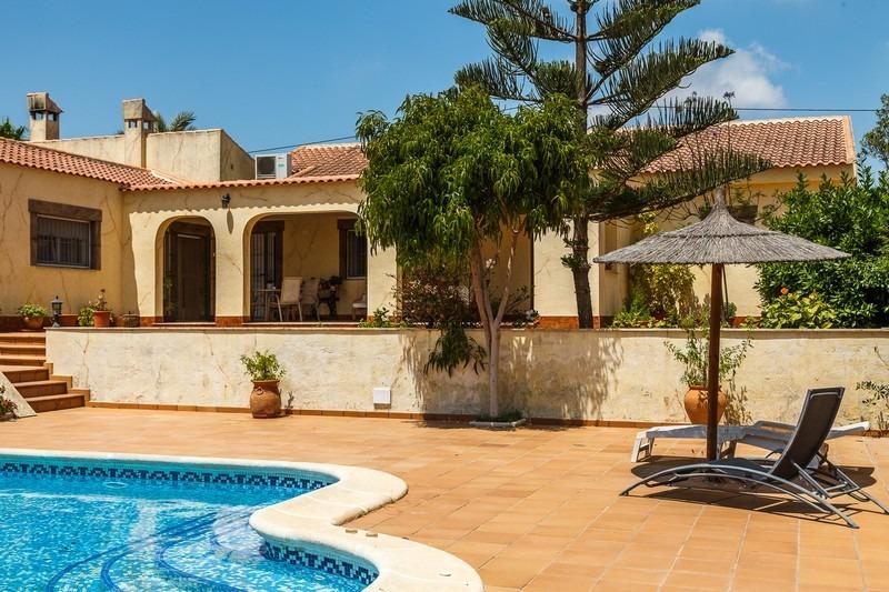 4 Bed, 4 Bath, HouseFor Sale, Los Montesinos, Alicante