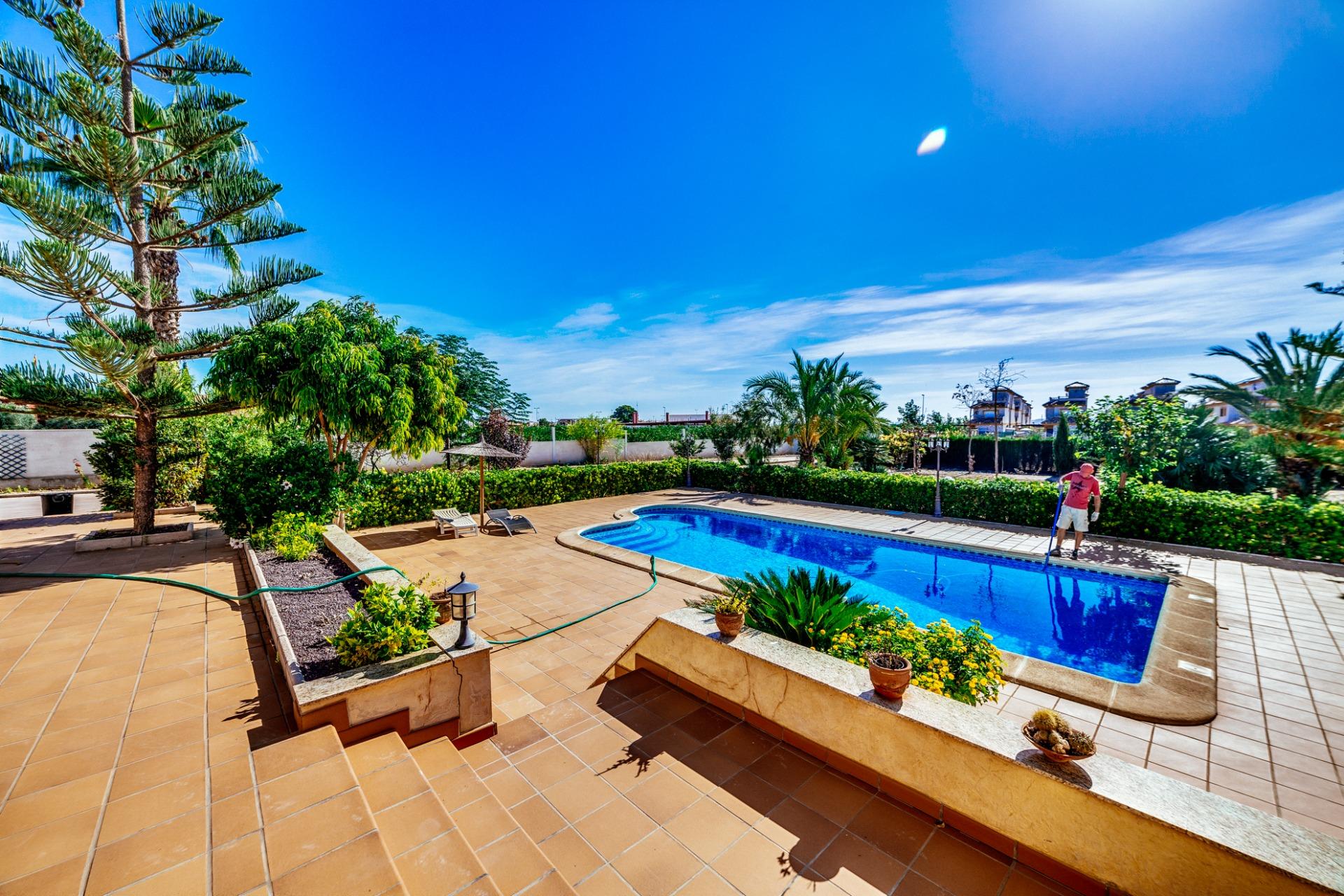 4 Bed, 4 Bath, HouseFor Sale, Los Montesinos, Alicante