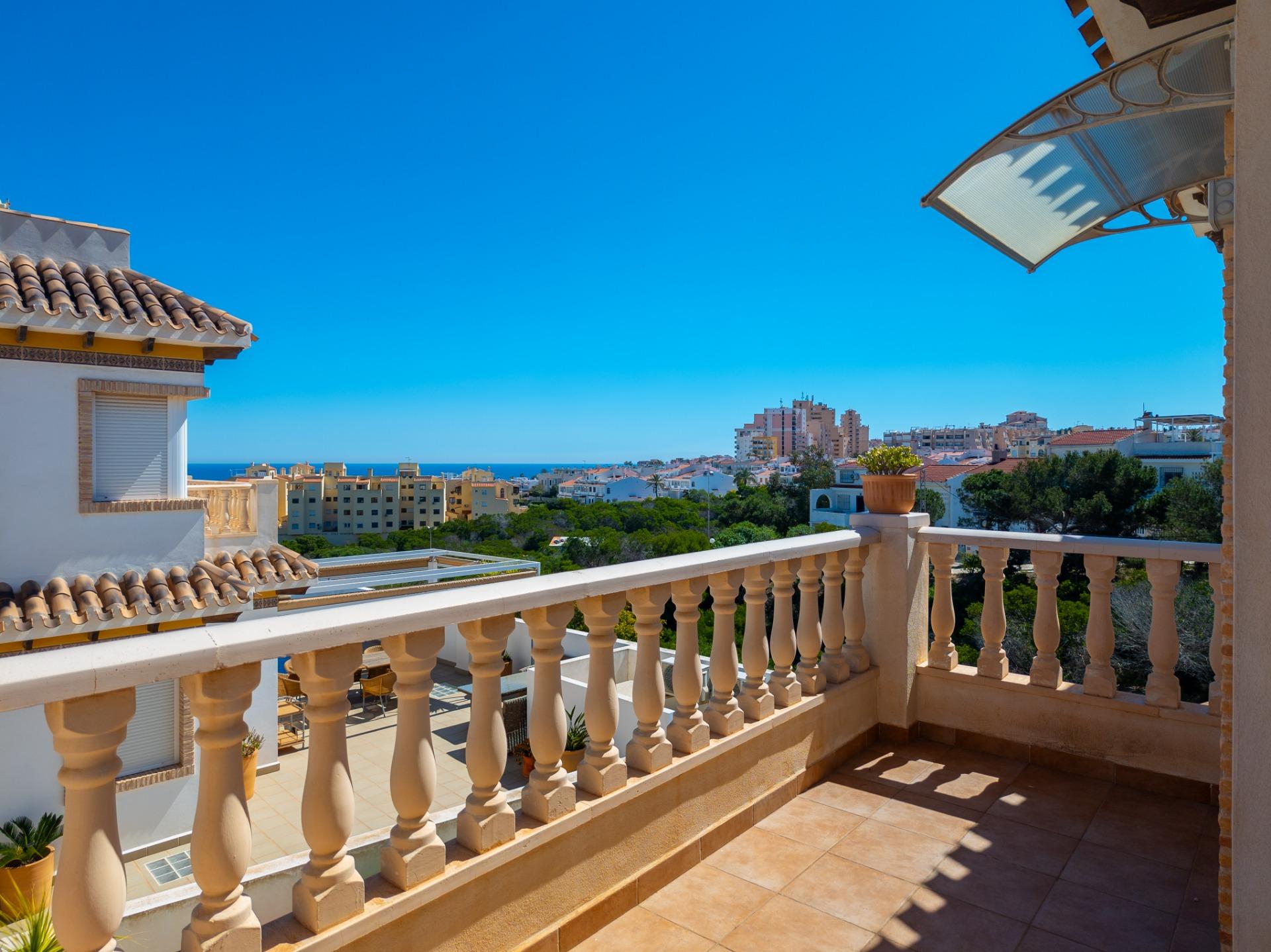 3 Bed, 2 Bath, HouseFor Sale, Torrevieja, Alicante