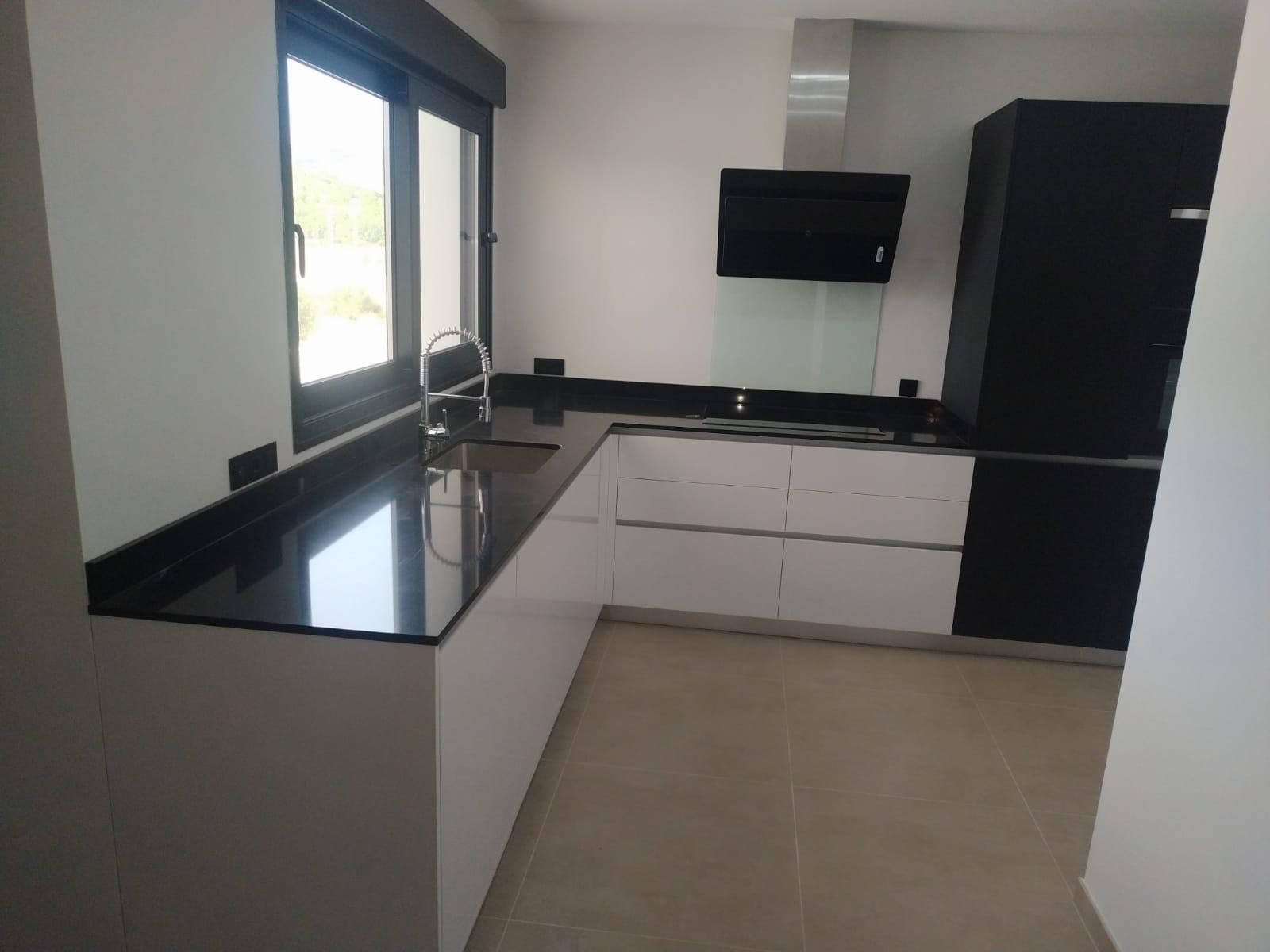 3 Bed, 2 Bath, HouseFor Sale, Pinoso, Alicante