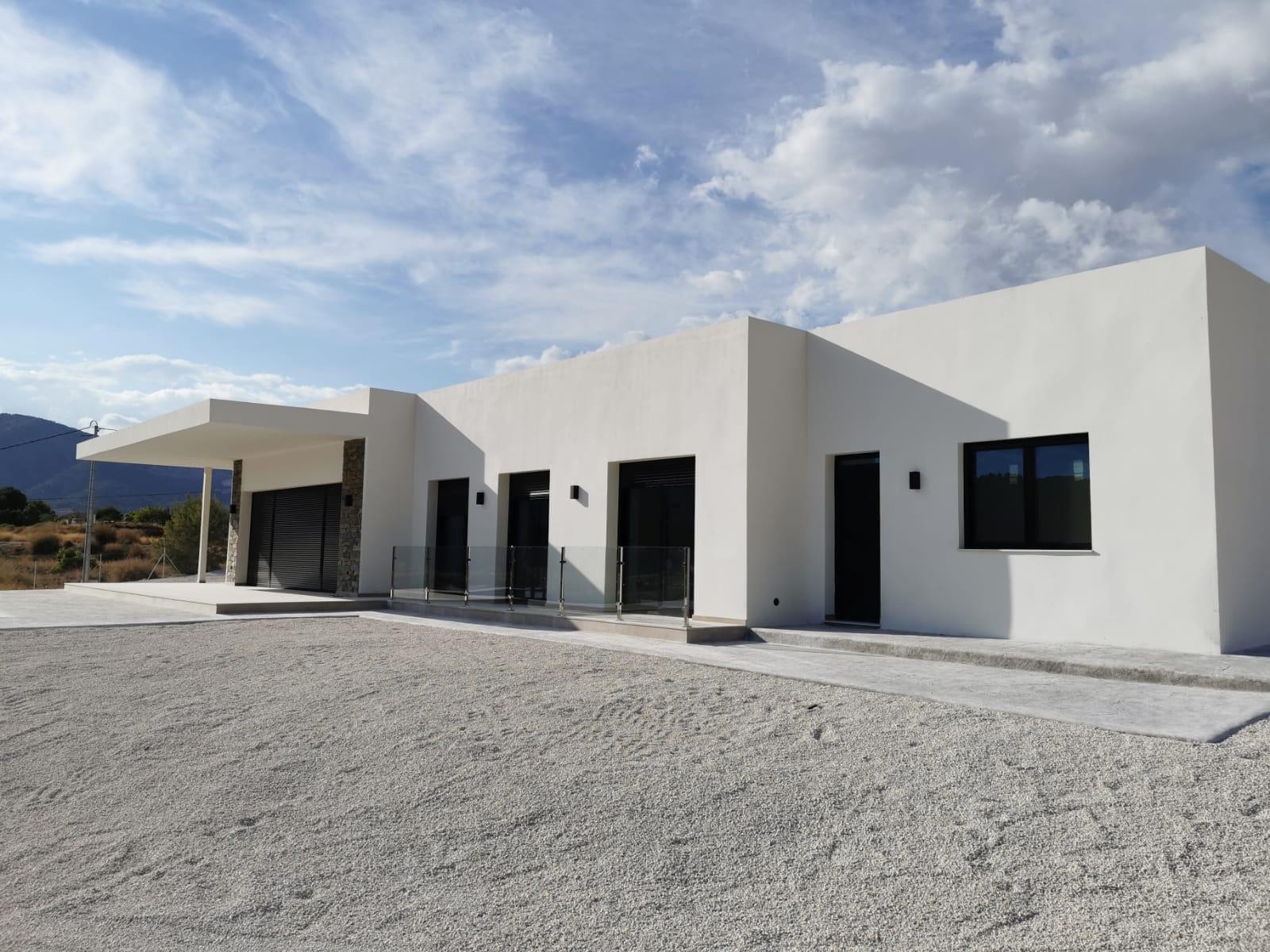 3 Bed, 2 Bath, HouseFor Sale, Pinoso, Alicante