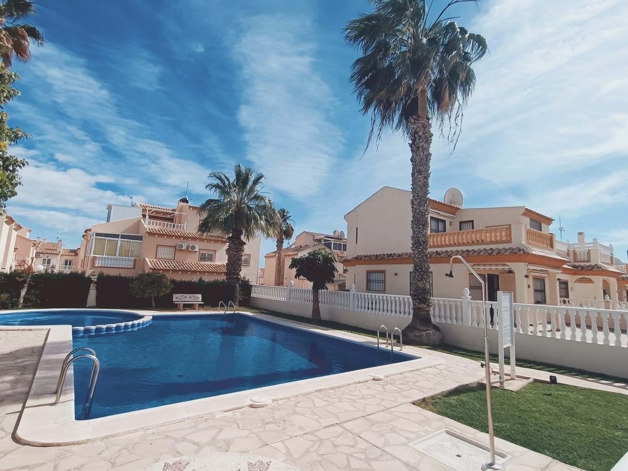 3 Bed, 2 Bath, HouseFor Sale, Playa Flamenca, Alicante