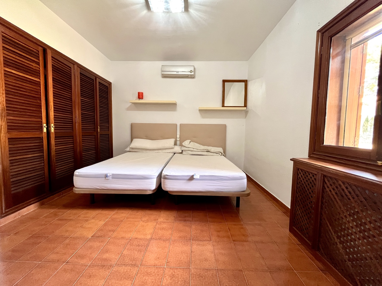 4 Bed, 5 Bath, HouseFor Sale, La Nucia, Alicante