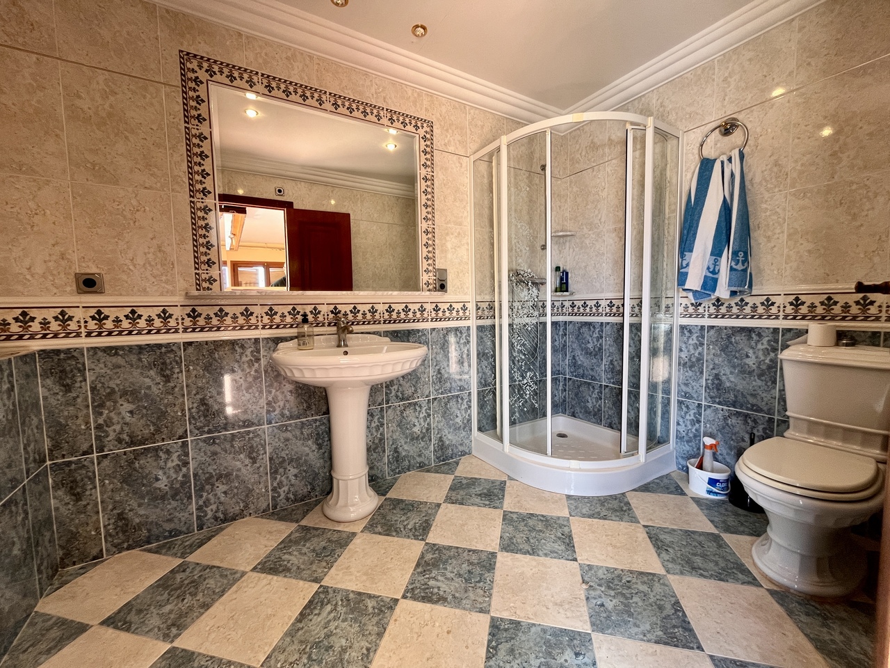 4 Bed, 5 Bath, HouseFor Sale, La Nucia, Alicante