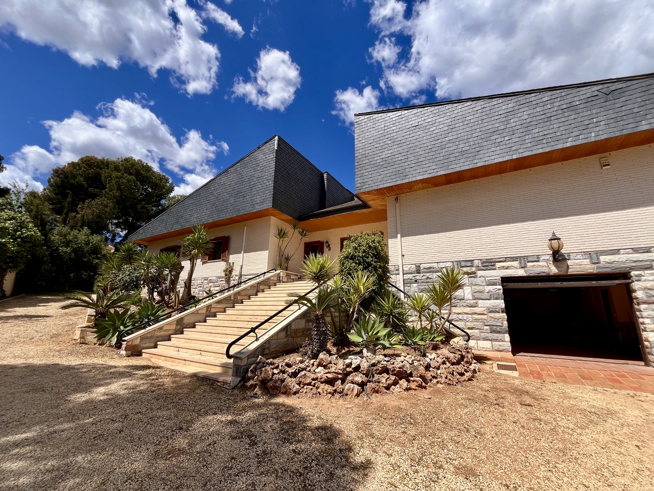 4 Bed, 5 Bath, HouseFor Sale, La Nucia, Alicante