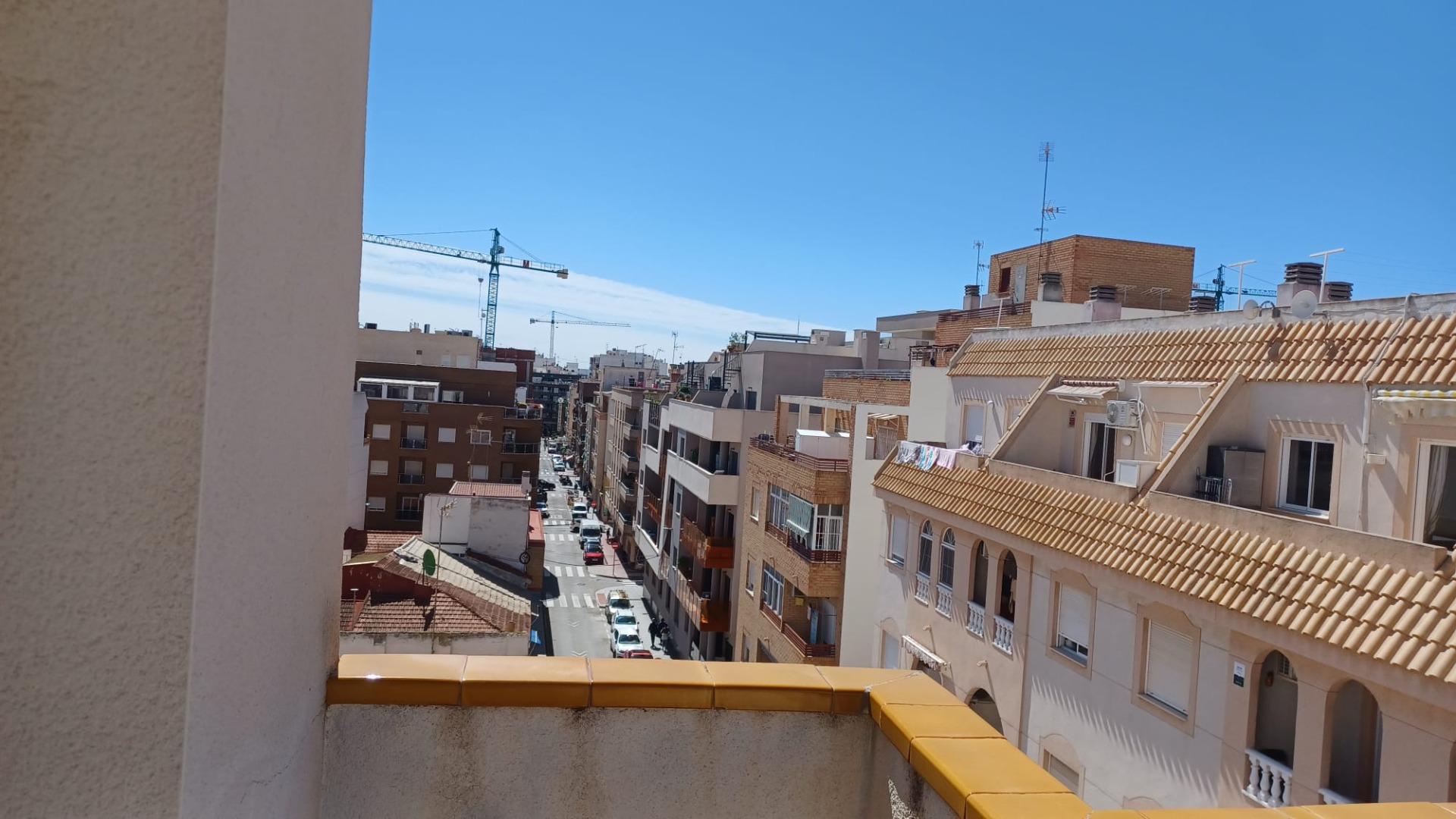 3 Bed, 1 Bath, ApartmentFor Sale, Torrevieja, Alicante
