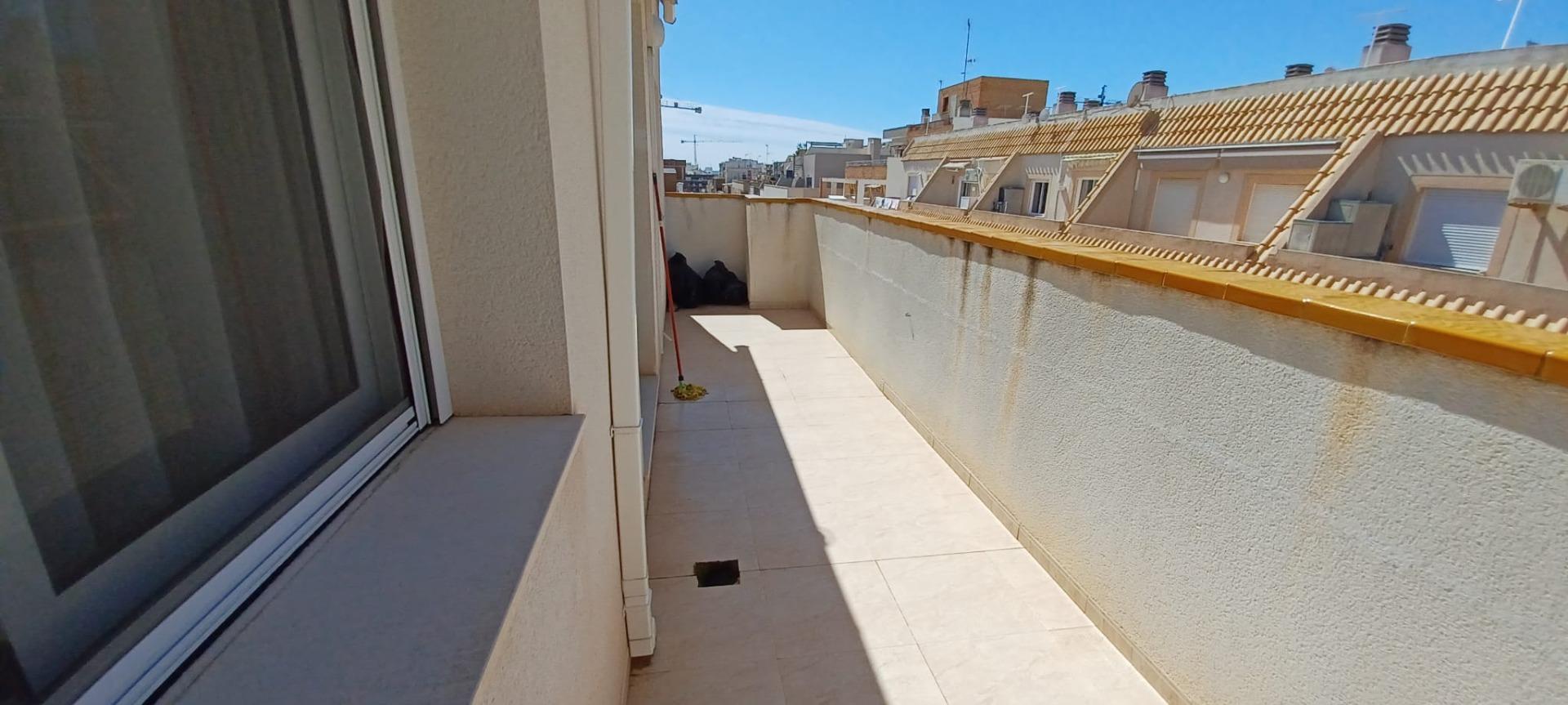 3 Bed, 1 Bath, ApartmentFor Sale, Torrevieja, Alicante