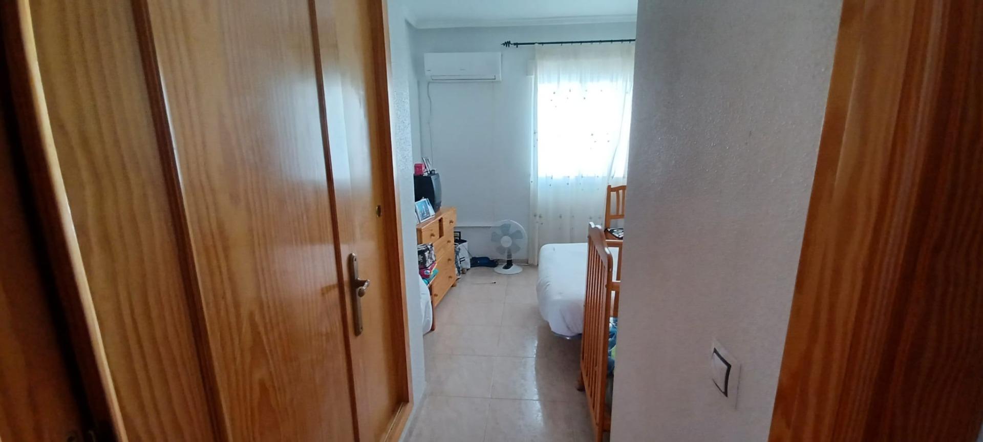 3 Bed, 1 Bath, ApartmentFor Sale, Torrevieja, Alicante