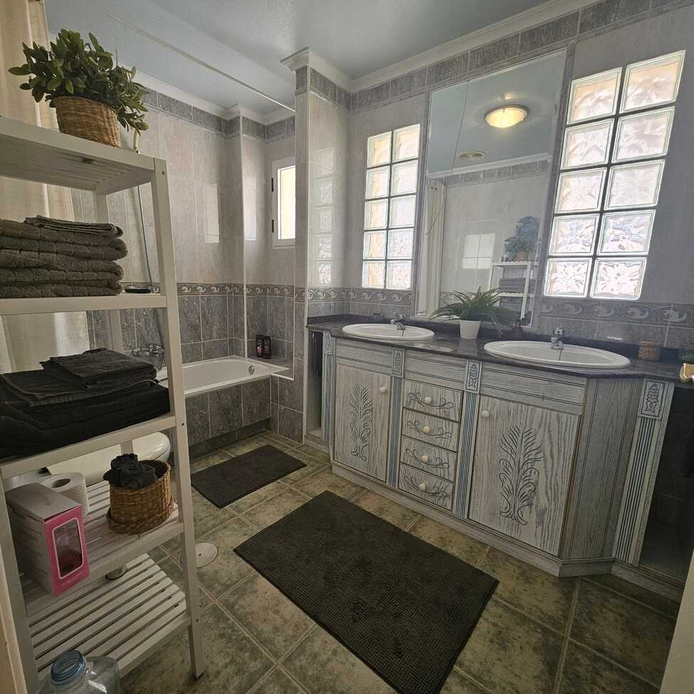 3 Bed, 2 Bath, HouseFor Sale, Guardamar Del Segura, Alicante