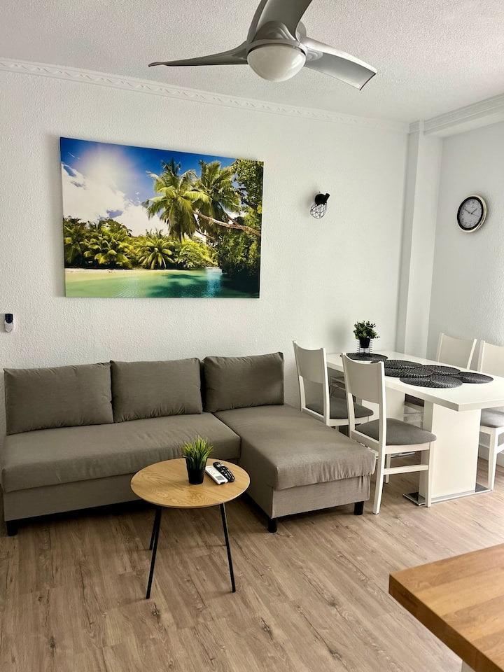2 Bed, 1 Bath, ApartmentFor Sale, Torrevieja, Alicante 2 Bed, 1 Bath, ApartmentFor Sale, Torrevieja, Alicante