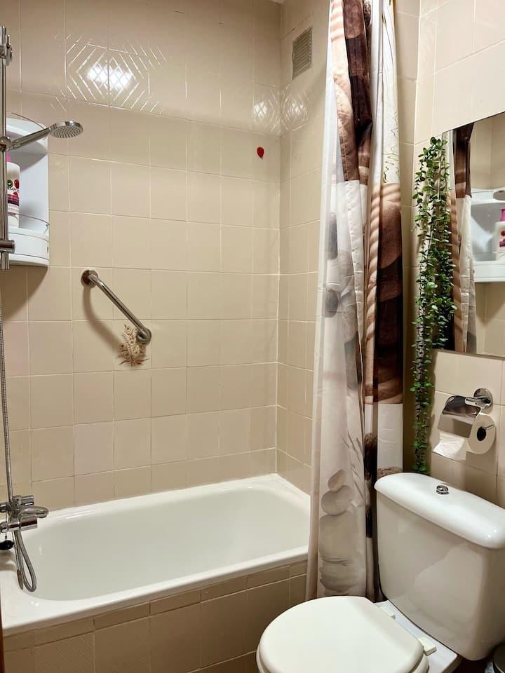 2 Bed, 1 Bath, ApartmentFor Sale, Torrevieja, Alicante 2 Bed, 1 Bath, ApartmentFor Sale, Torrevieja, Alicante
