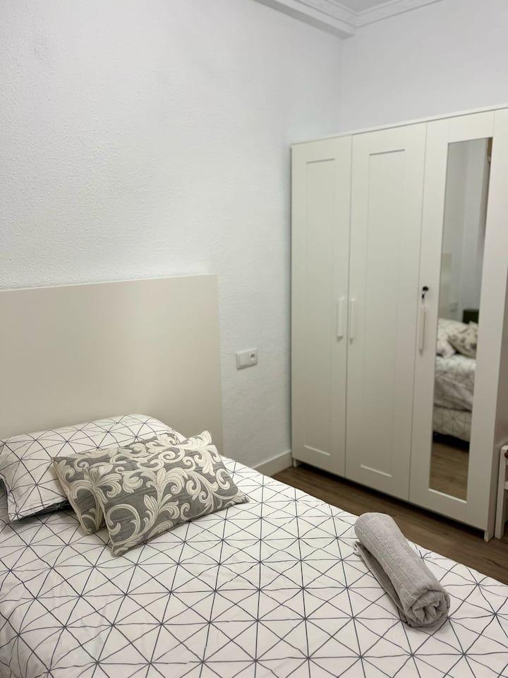 2 Bed, 1 Bath, ApartmentFor Sale, Torrevieja, Alicante 2 Bed, 1 Bath, ApartmentFor Sale, Torrevieja, Alicante