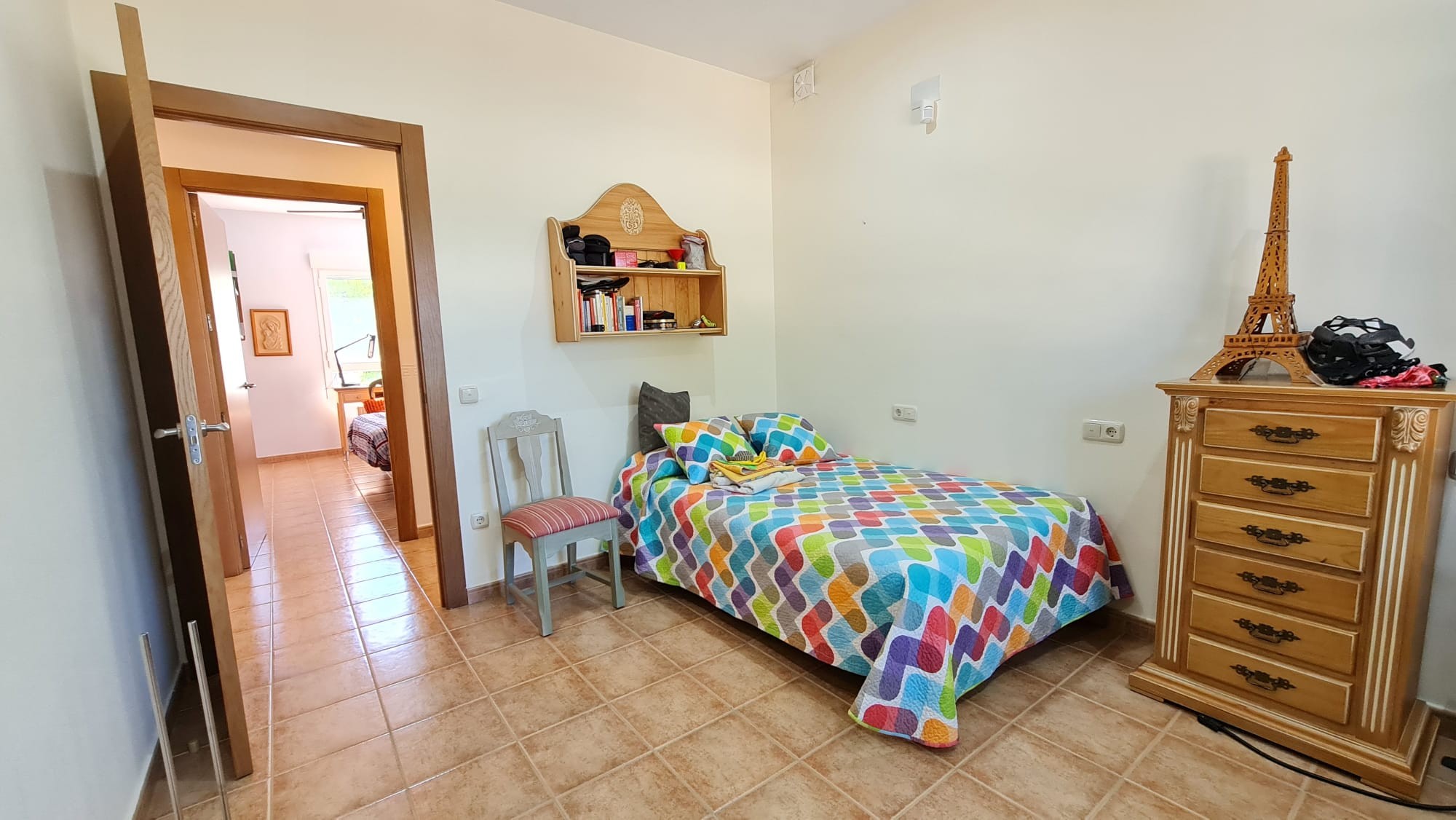5 Bed, 2 Bath, HouseFor Sale, Yecla, Murcia