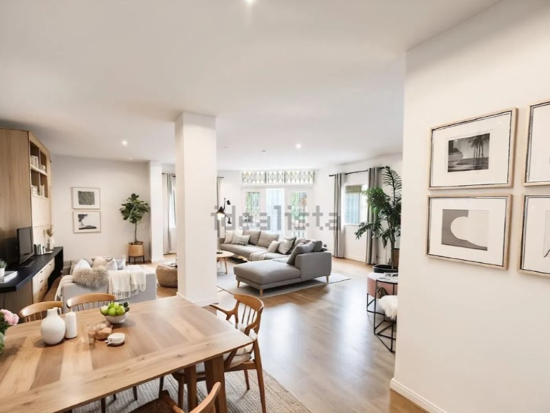 4 Bed, 2 Bath, ApartmentFor Sale, Torrevieja, Alicante