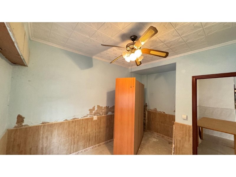 4 Bed, 2 Bath, ApartmentFor Sale, Torrevieja, Alicante