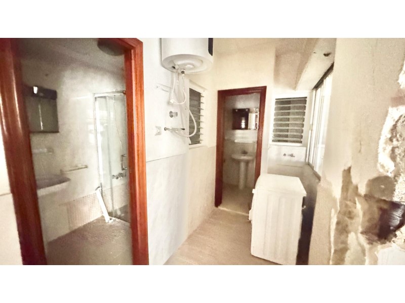 4 Bed, 2 Bath, ApartmentFor Sale, Torrevieja, Alicante