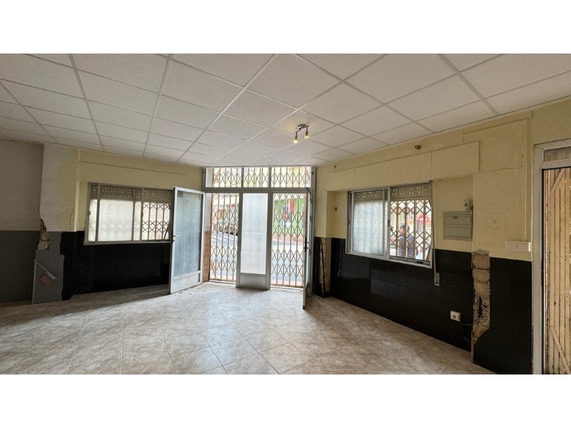 4 Bed, 2 Bath, ApartmentFor Sale, Torrevieja, Alicante