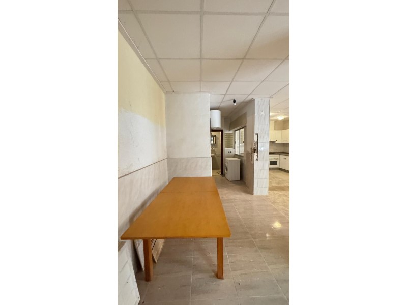 4 Bed, 2 Bath, ApartmentFor Sale, Torrevieja, Alicante