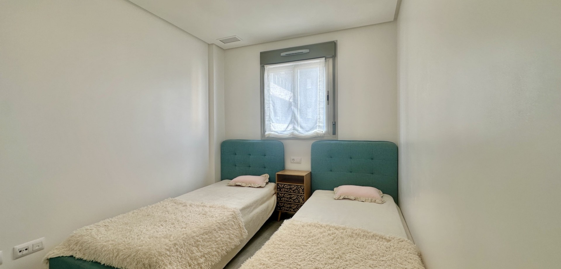 3 Bed, 2 Bath, ApartmentFor Sale, Orihuela Costa, Alicante