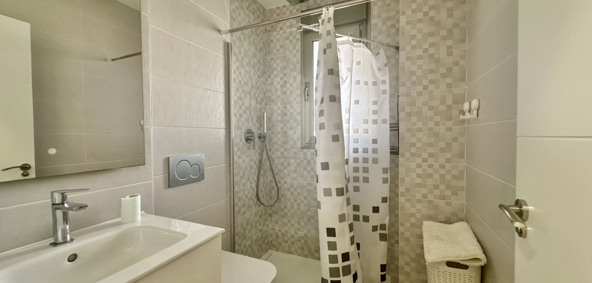 3 Bed, 2 Bath, ApartmentFor Sale, Orihuela Costa, Alicante