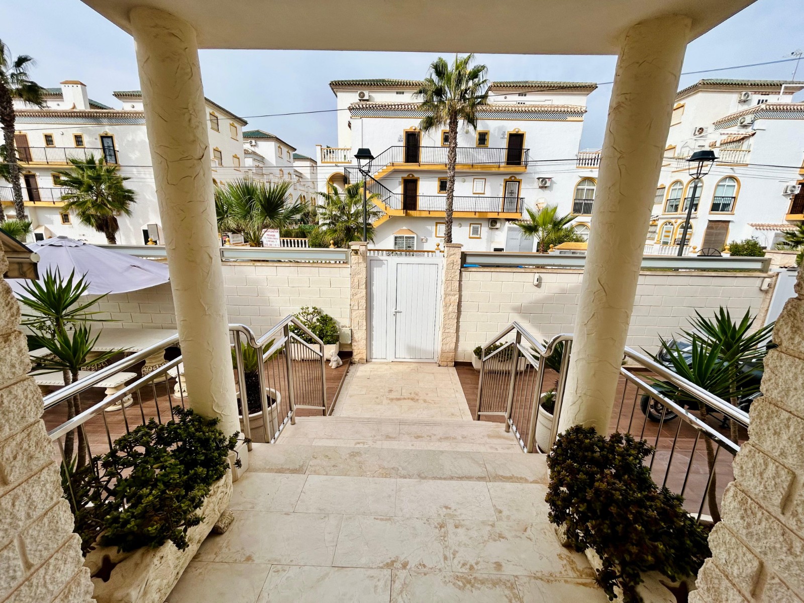 5 Bed, 4 Bath, HouseFor Sale, Torrevieja, Alicante