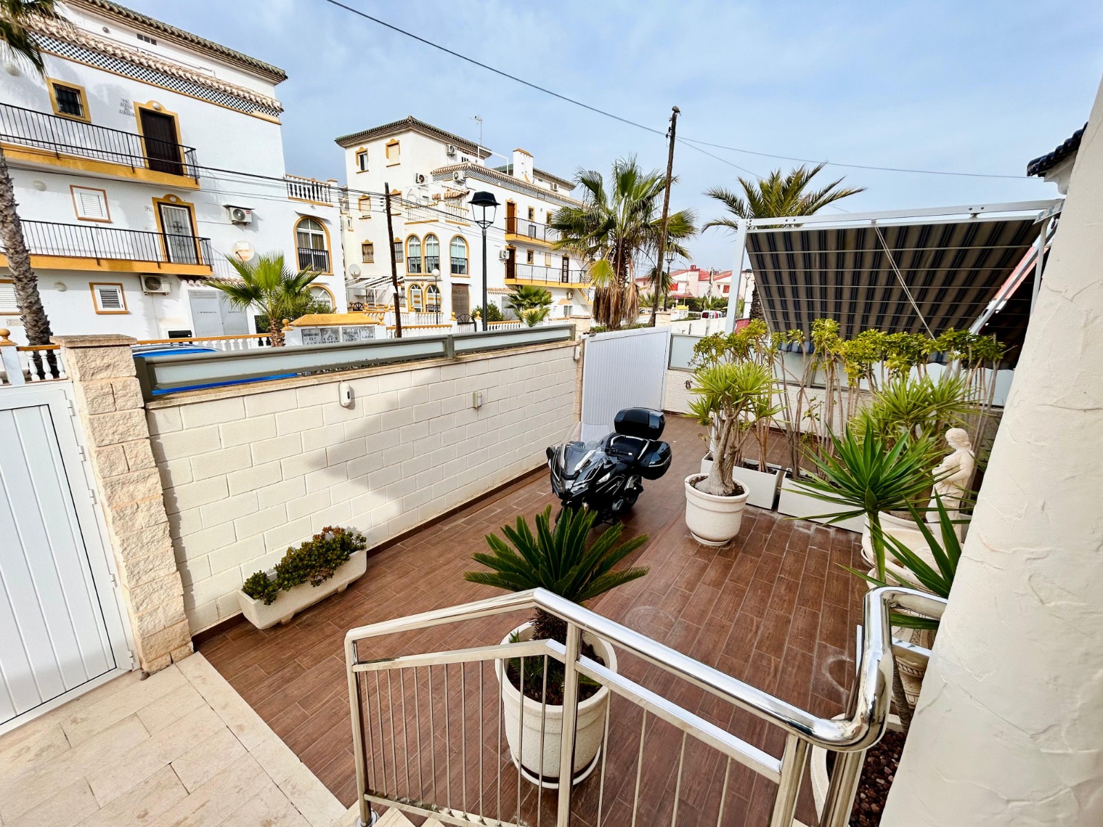 5 Bed, 4 Bath, HouseFor Sale, Torrevieja, Alicante