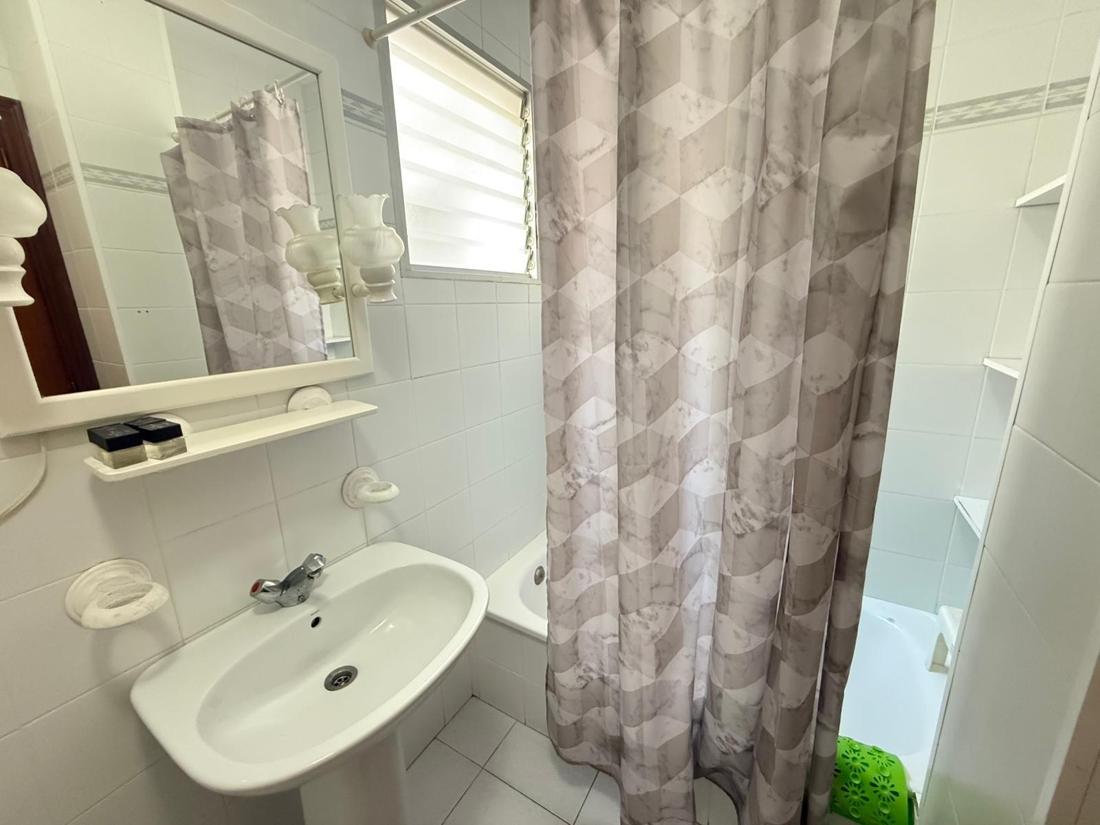 1 Bed, 1 Bath, ApartmentFor Sale, Torrevieja, Alicante