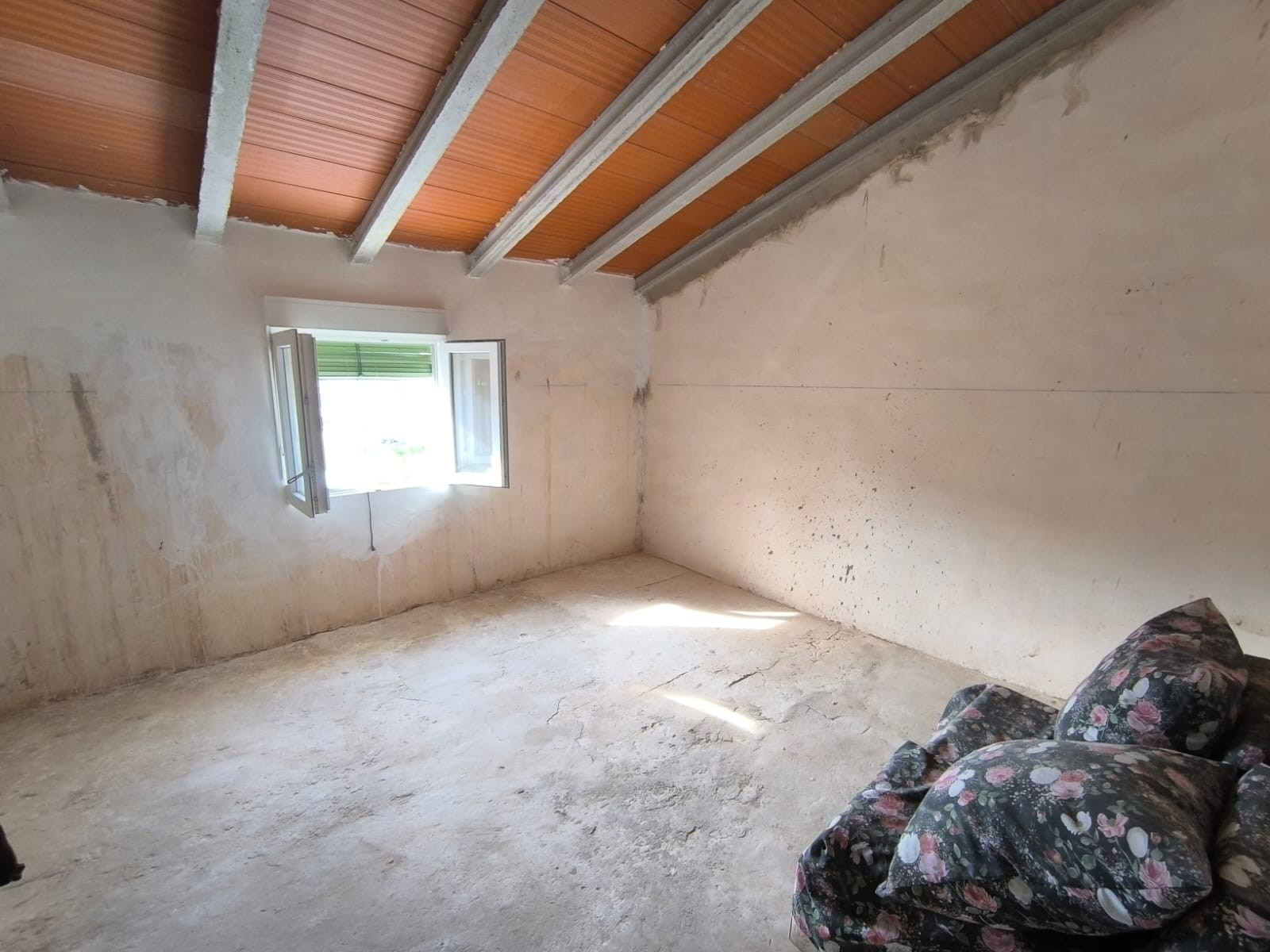 7 Bed, 1 Bath, HouseFor Sale, Yecla, Murcia