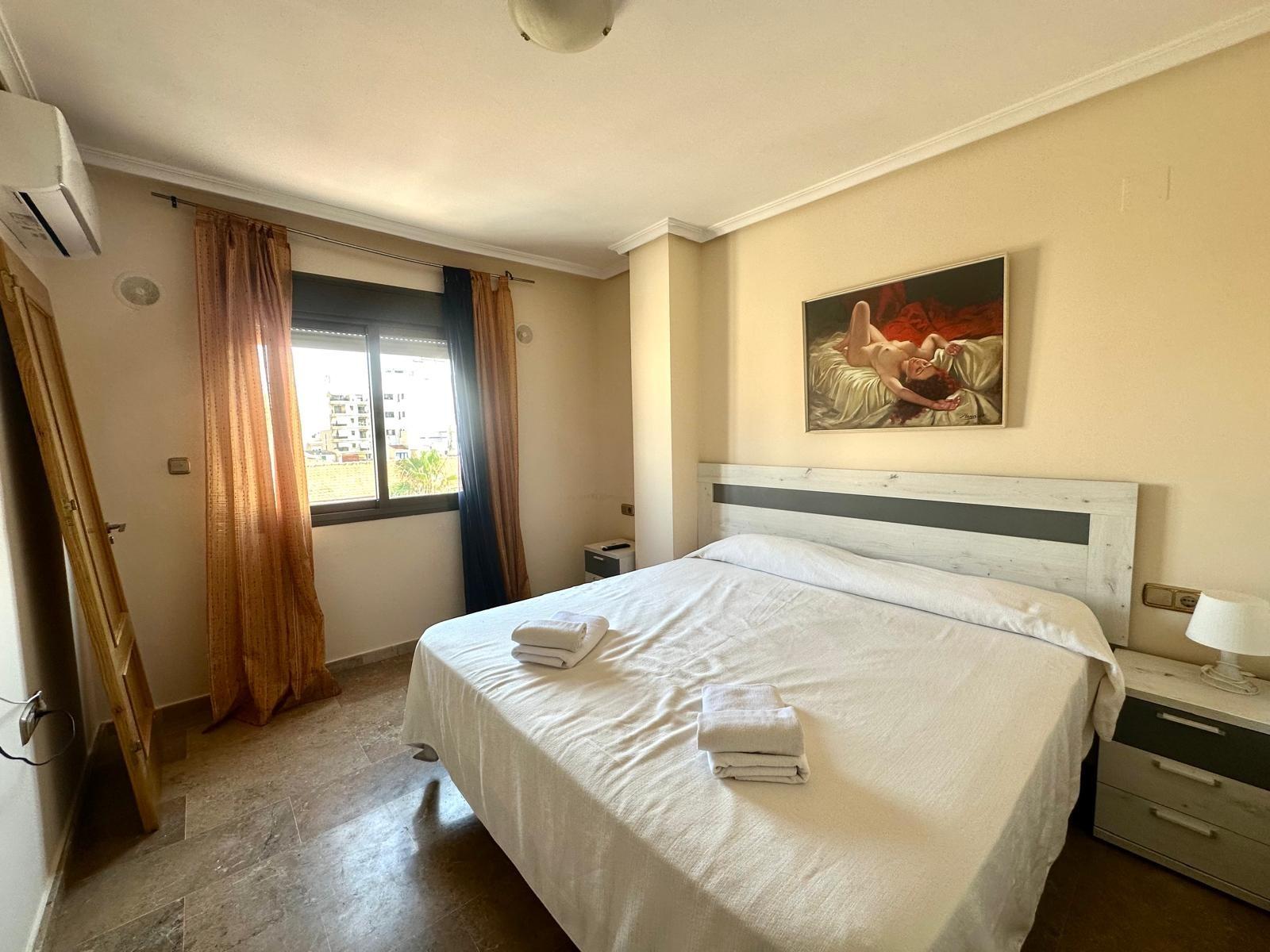 4 Bed, 2 Bath, ApartmentFor Sale, Torrevieja, Alicante