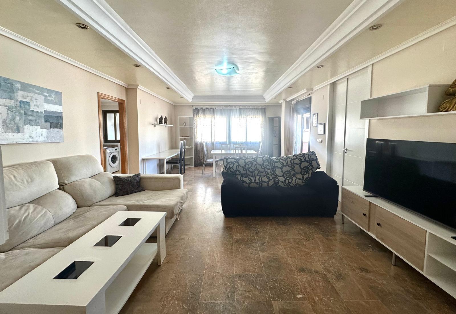 4 Bed, 2 Bath, ApartmentFor Sale, Torrevieja, Alicante