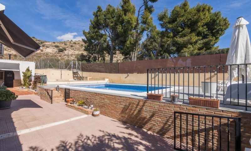 3 Bed, 2 Bath, HouseFor Sale, Elche, Alicante