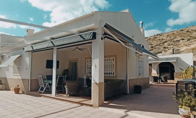 3 Bed, 2 Bath, HouseFor Sale, Elche, Alicante