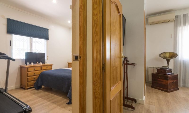 3 Bed, 2 Bath, HouseFor Sale, Elche, Alicante