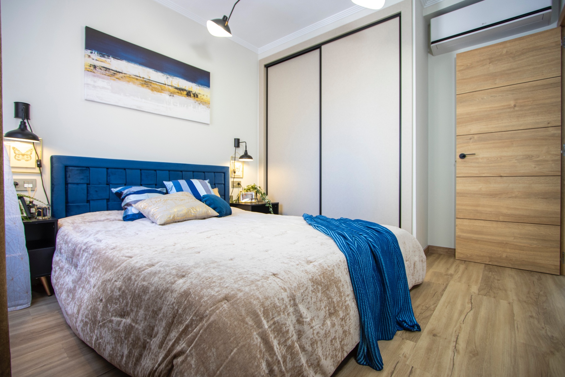 2 Bed, 1 Bath, ApartmentFor Sale, Torrevieja, Alicante