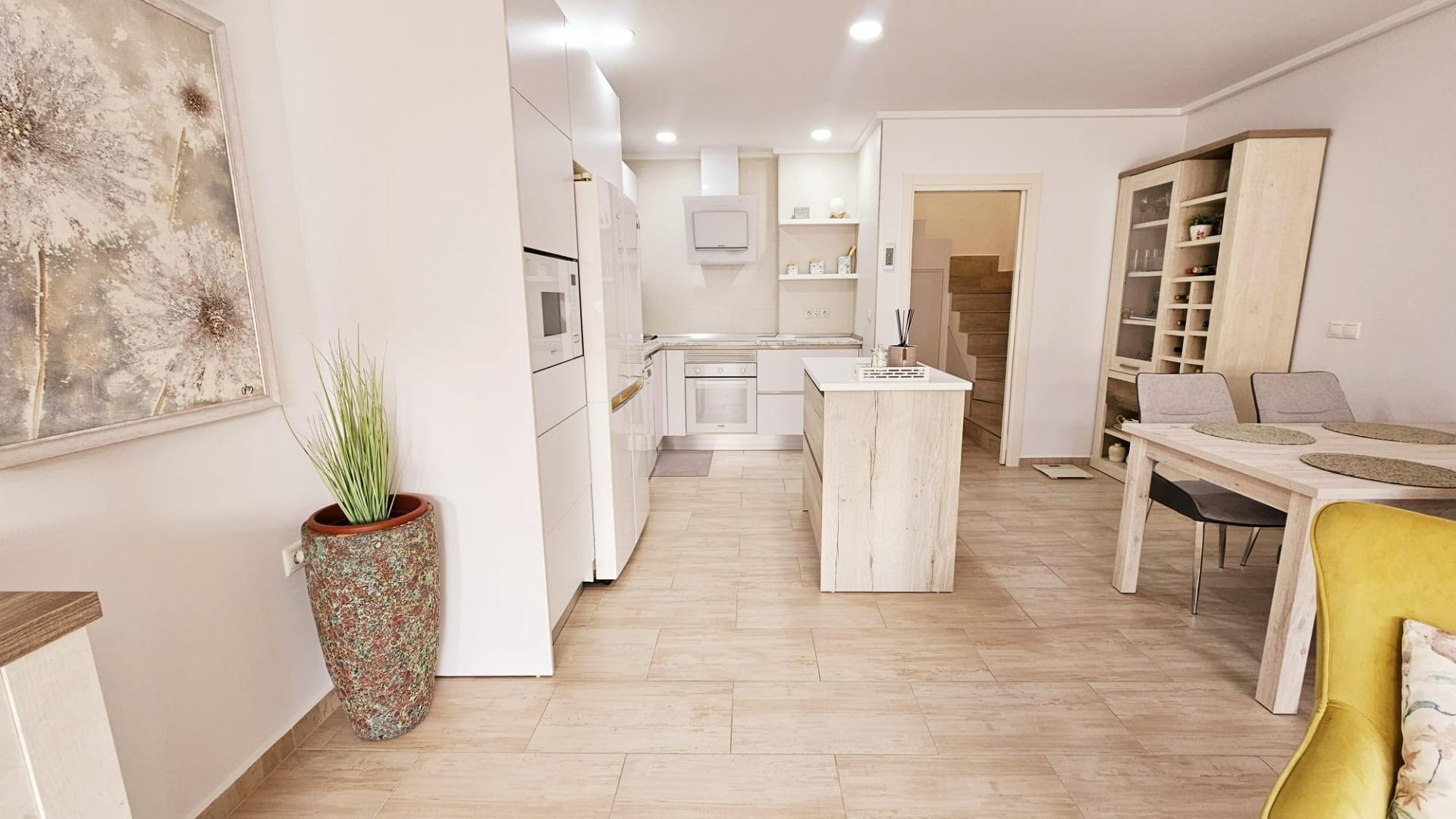 2 Bed, 2 Bath, ApartmentFor Sale, Torrevieja, Alicante 2 Bed, 2 Bath, ApartmentFor Sale, Torrevieja, Alicante
