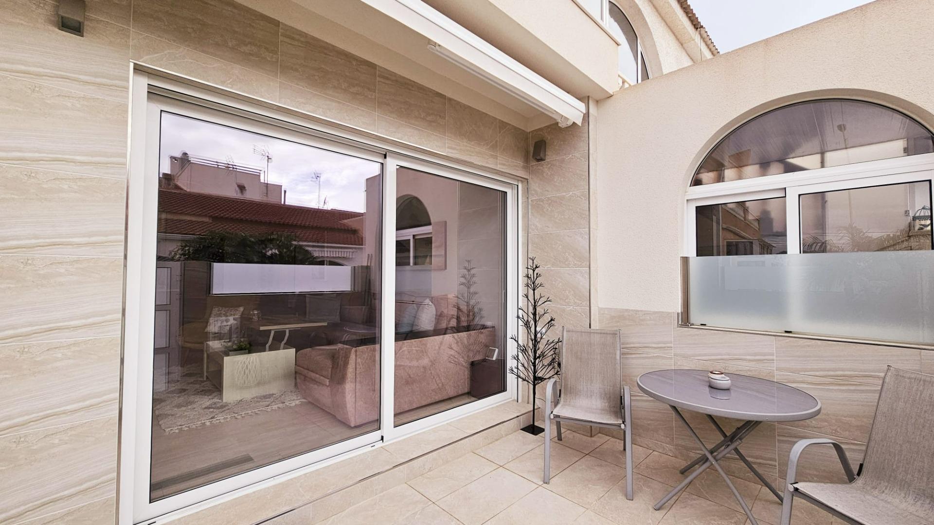 2 Bed, 2 Bath, ApartmentFor Sale, Torrevieja, Alicante 2 Bed, 2 Bath, ApartmentFor Sale, Torrevieja, Alicante