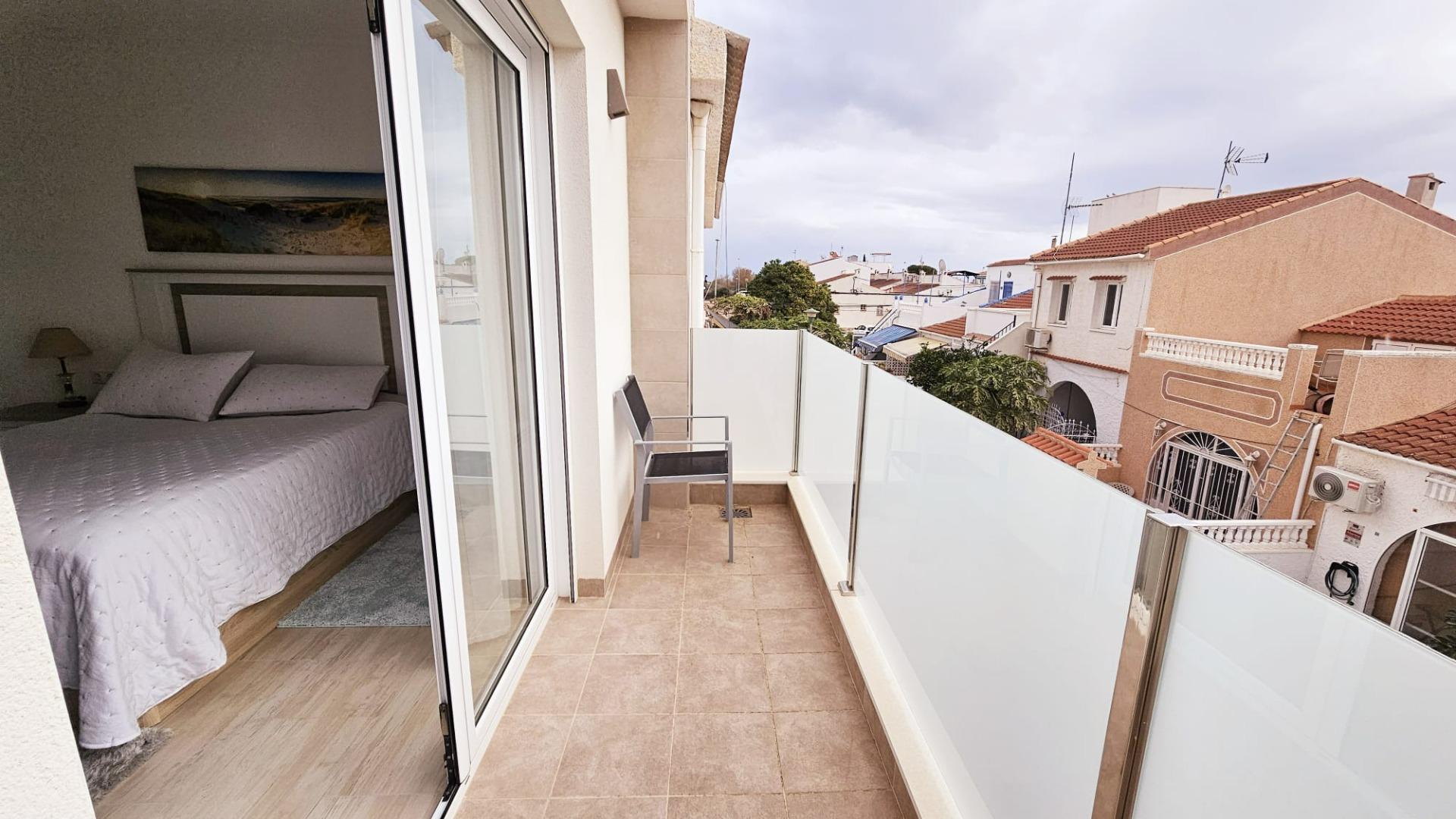 2 Bed, 2 Bath, ApartmentFor Sale, Torrevieja, Alicante 2 Bed, 2 Bath, ApartmentFor Sale, Torrevieja, Alicante