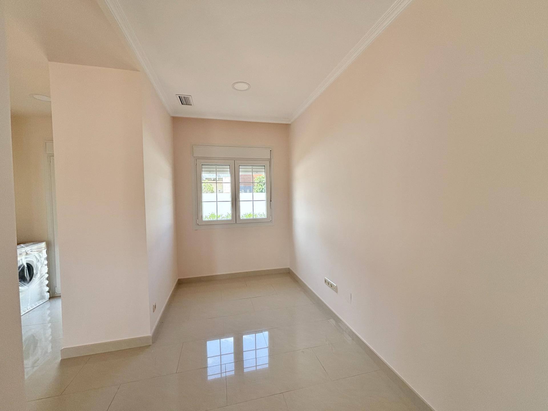 4 Bed, 4 Bath, HouseFor Sale, Cabo Roig, Alicante