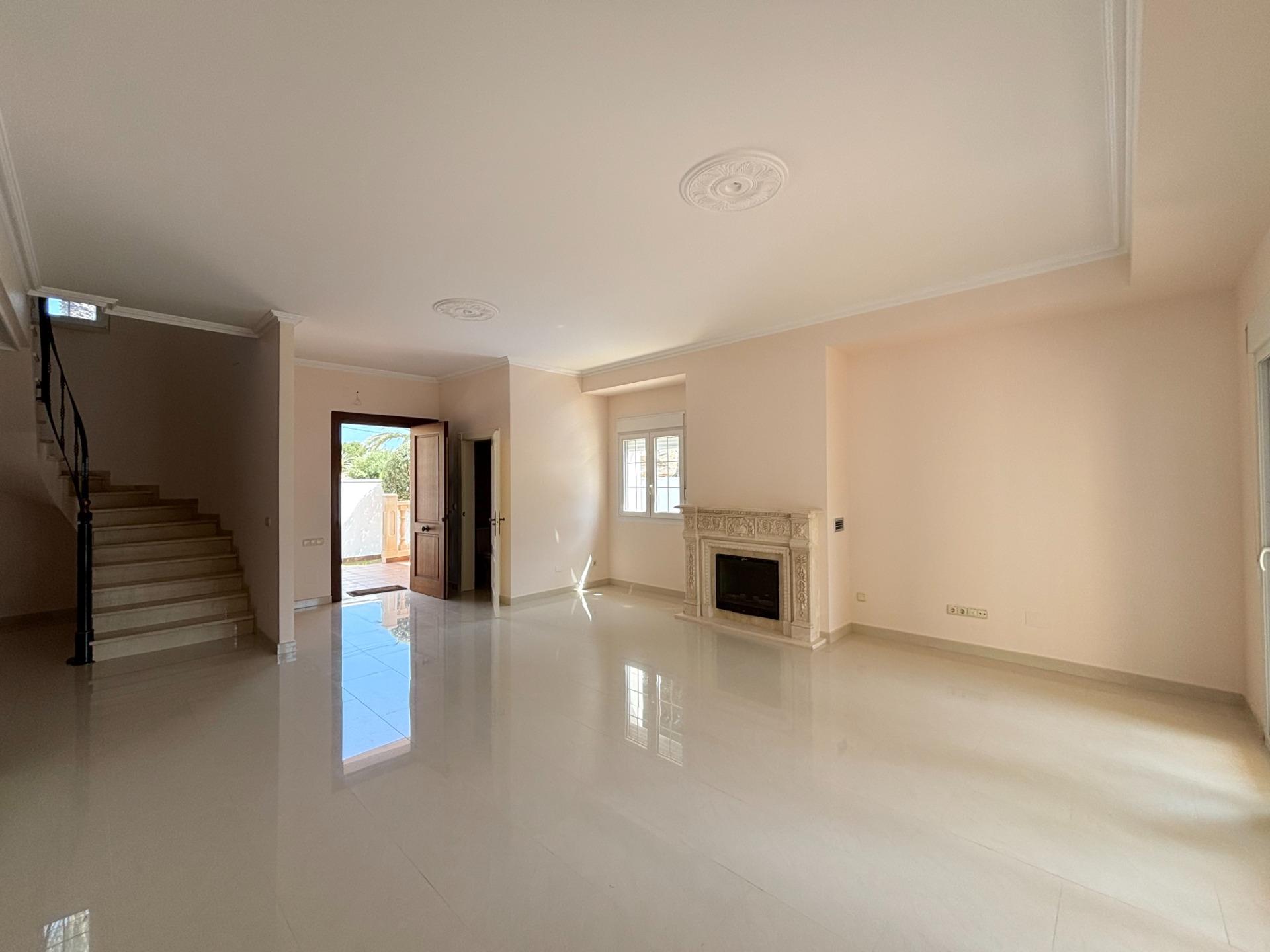 4 Bed, 4 Bath, HouseFor Sale, Cabo Roig, Alicante