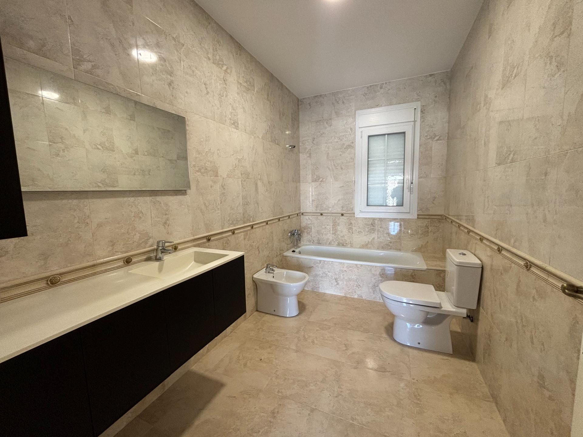 4 Bed, 4 Bath, HouseFor Sale, Cabo Roig, Alicante