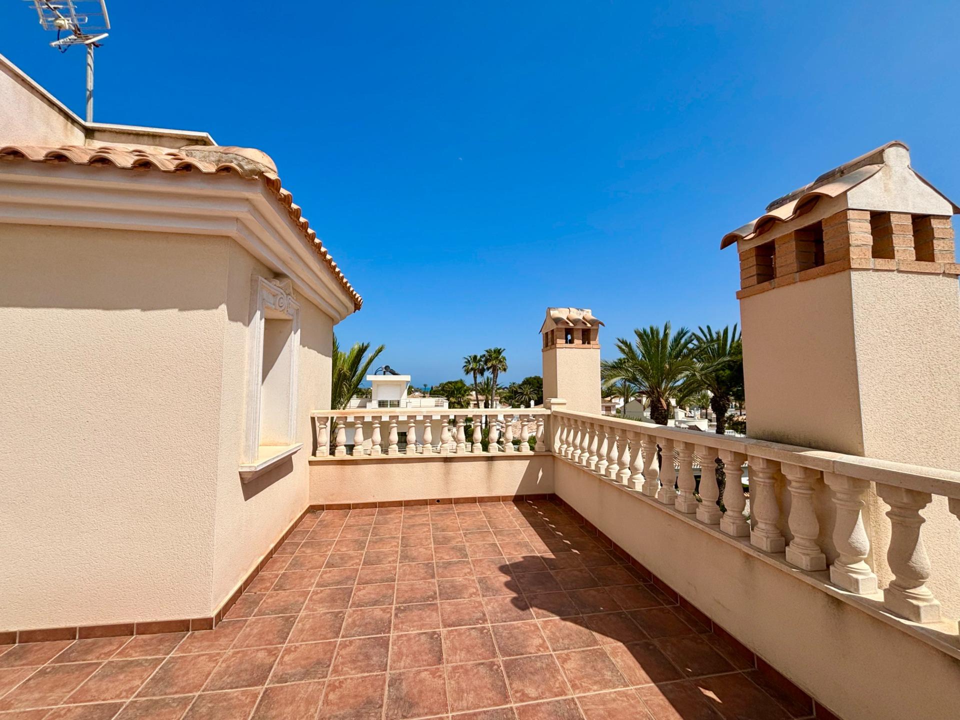 4 Bed, 4 Bath, HouseFor Sale, Cabo Roig, Alicante