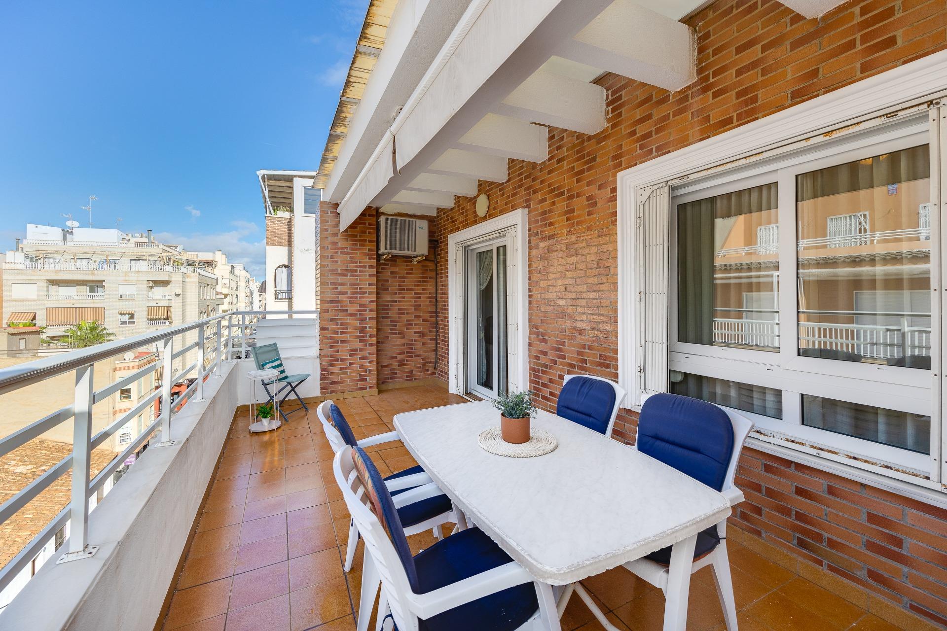 2 Bed, 2 Bath, ApartmentFor Sale, Torrevieja, Alicante