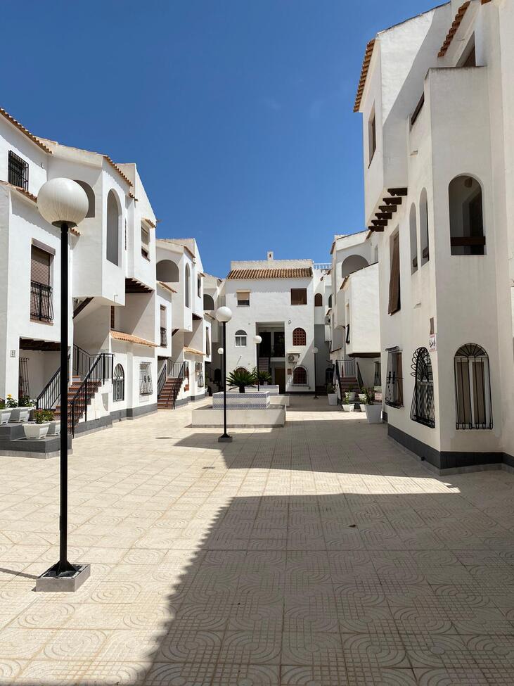 3 Bed, 2 Bath, ApartmentFor Sale, Torrevieja, Alicante 3 Bed, 2 Bath, ApartmentFor Sale, Torrevieja, Alicante