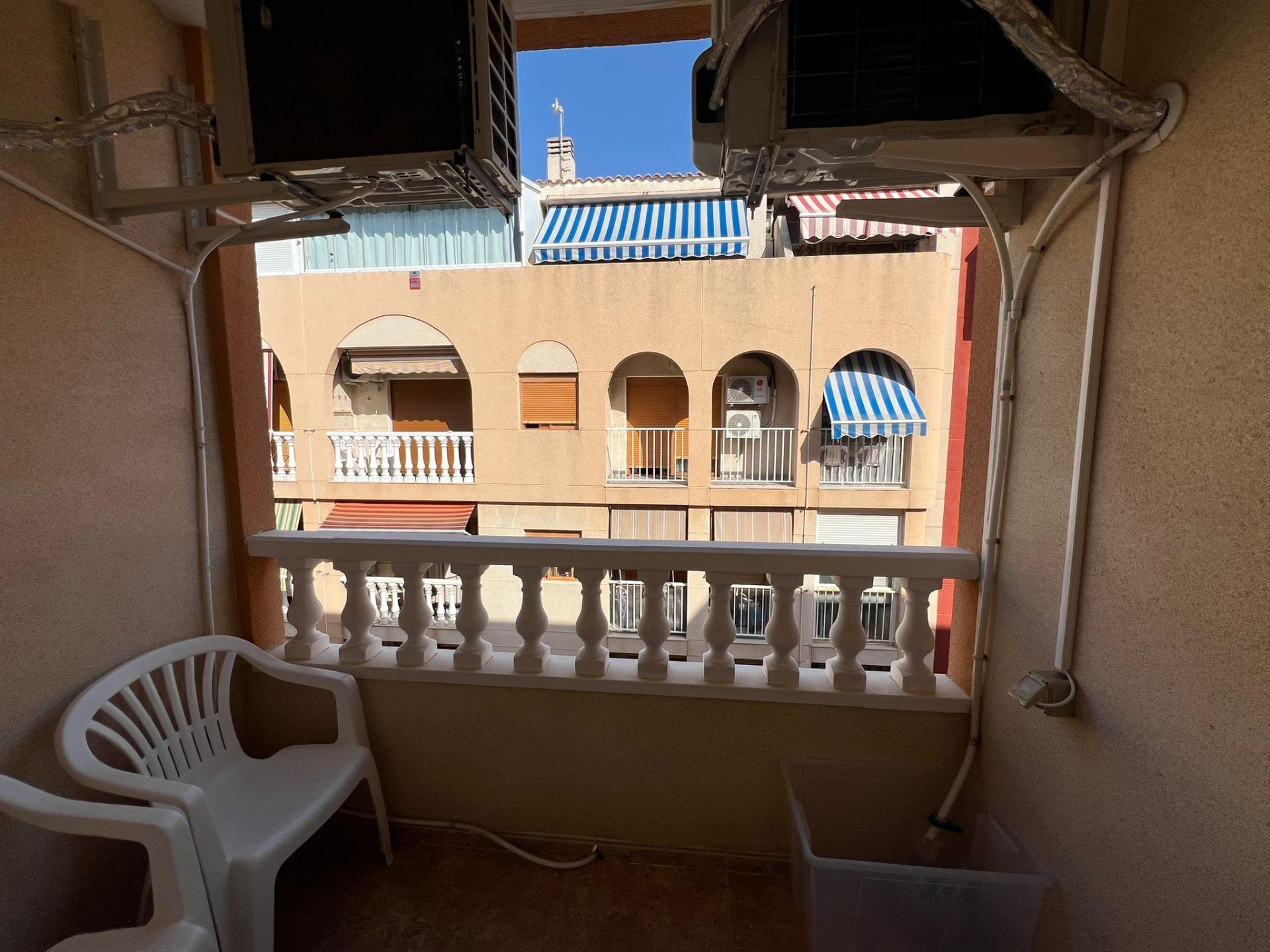 2 Bed, 1 Bath, ApartmentFor Sale, Torrevieja, Alicante