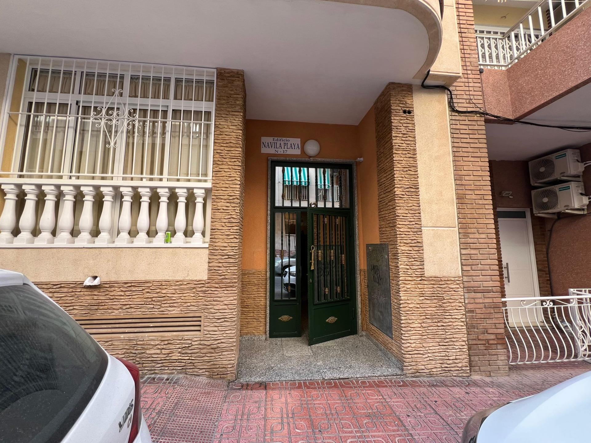 2 Bed, 1 Bath, ApartmentFor Sale, Torrevieja, Alicante