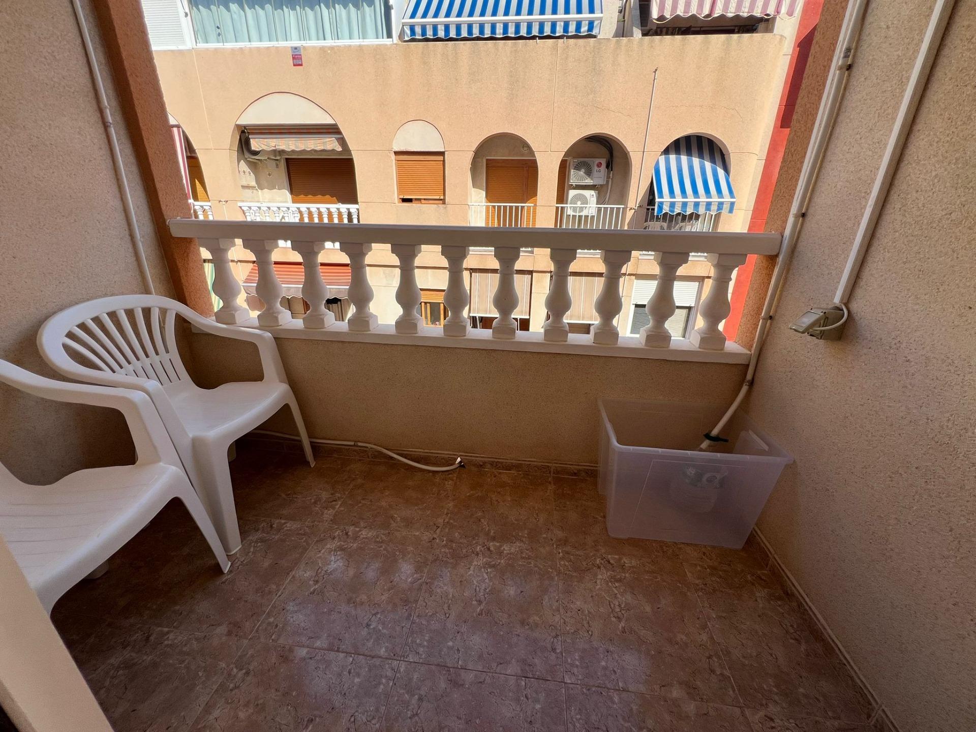2 Bed, 1 Bath, ApartmentFor Sale, Torrevieja, Alicante